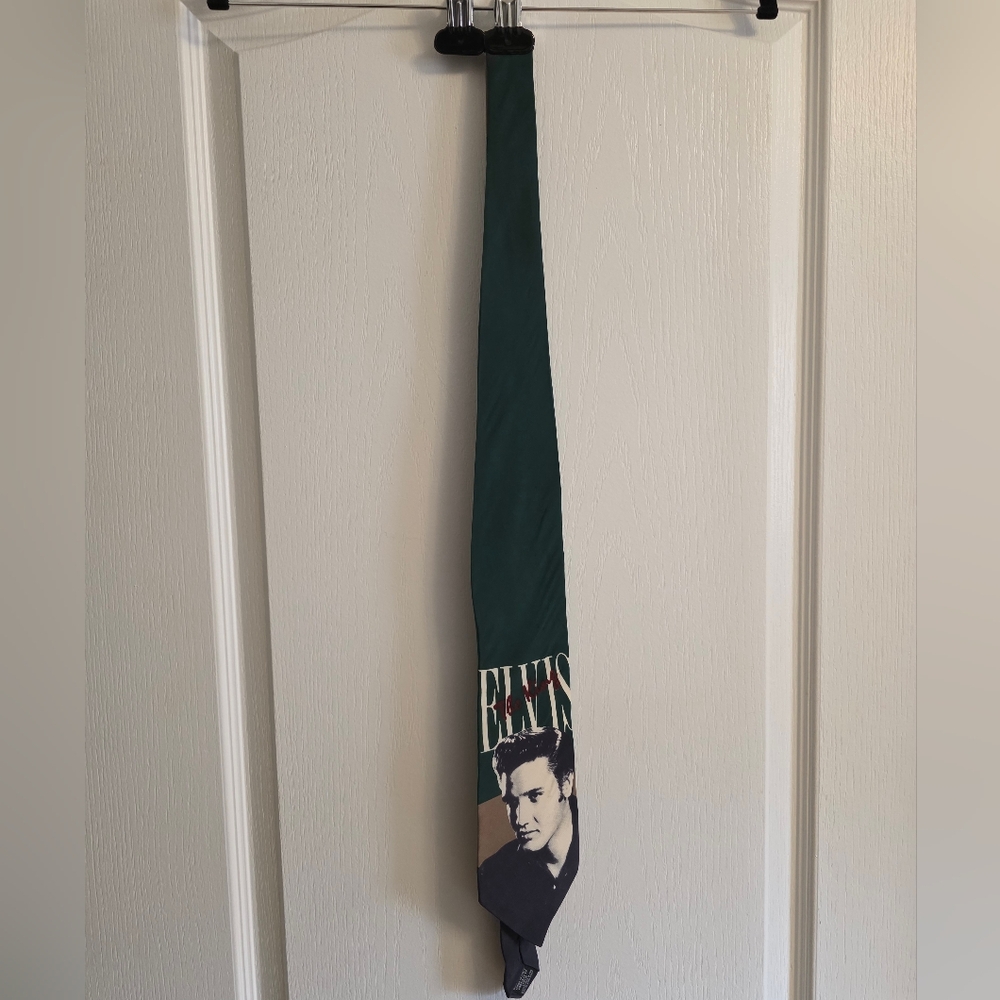 Toe Rack | Vintage Elvis Presley | Green and Black Tie